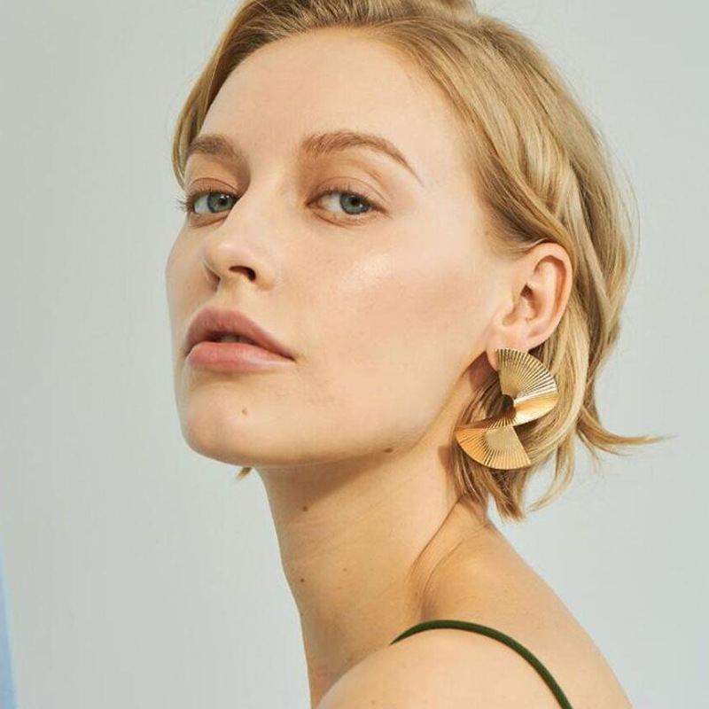 Vintage Big Bride Elegant Exaggerated Gold Plated 3D Dangle Spiral Earrings For Women(hypoallergenic)