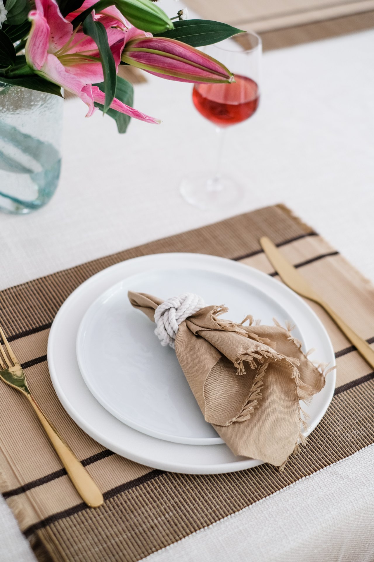 neutral collection of sustainable placemats and table napkins