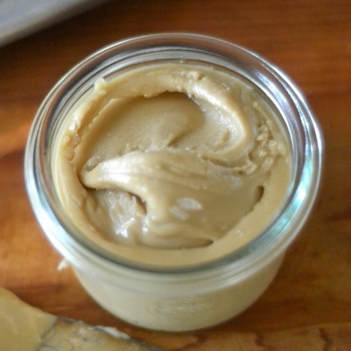Maple Butter from Saratoga Maple is available as plain Maple Cream or also Bourbon Maple Butter or Bourbon Maple Cream