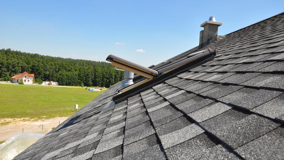 https://fairfaxroofingsolutions.com/