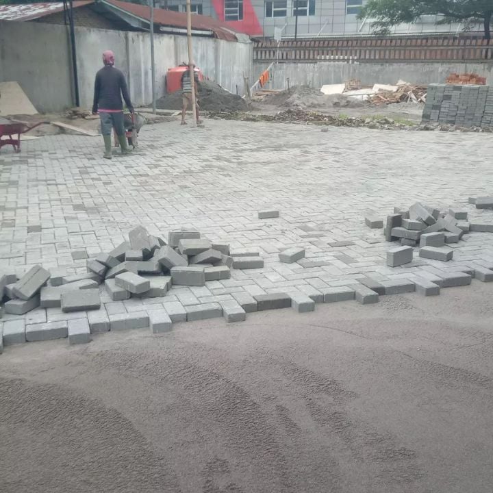 Pemasangan Paving Block di Kota Bandung