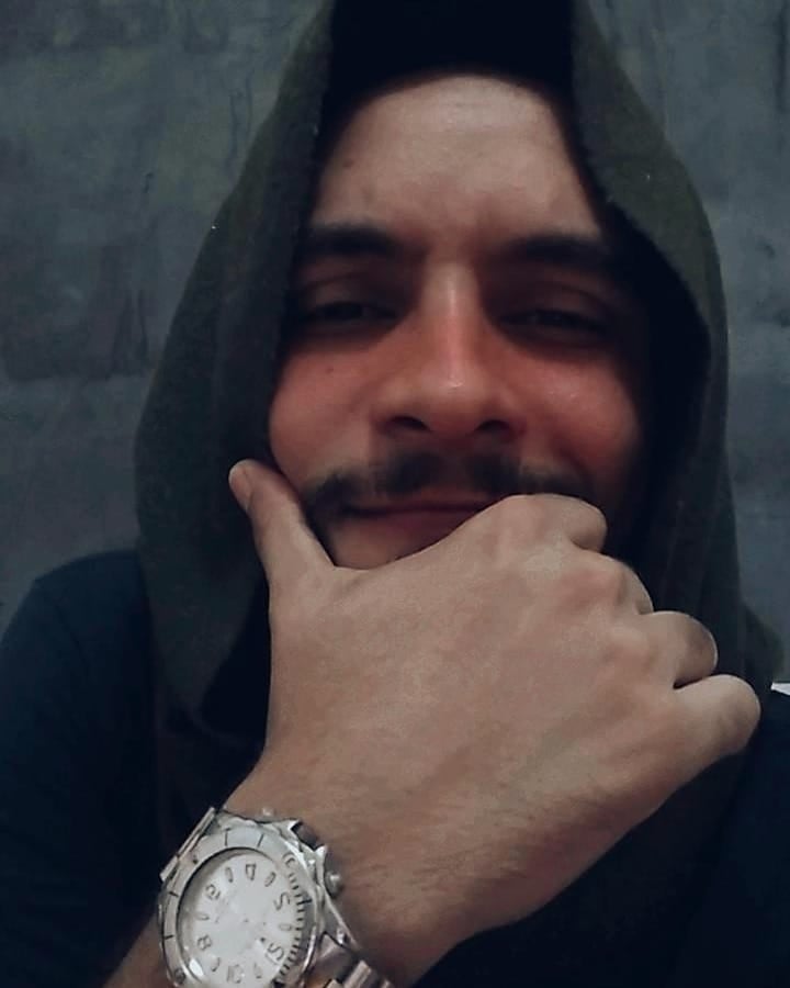  A arte de agradar muitas vezes encobre a arte de enganar...