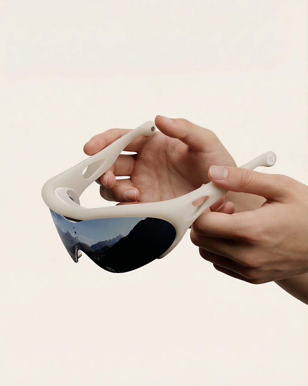 Bringing fitness and fashion together to define the future of mixed reality wearables.