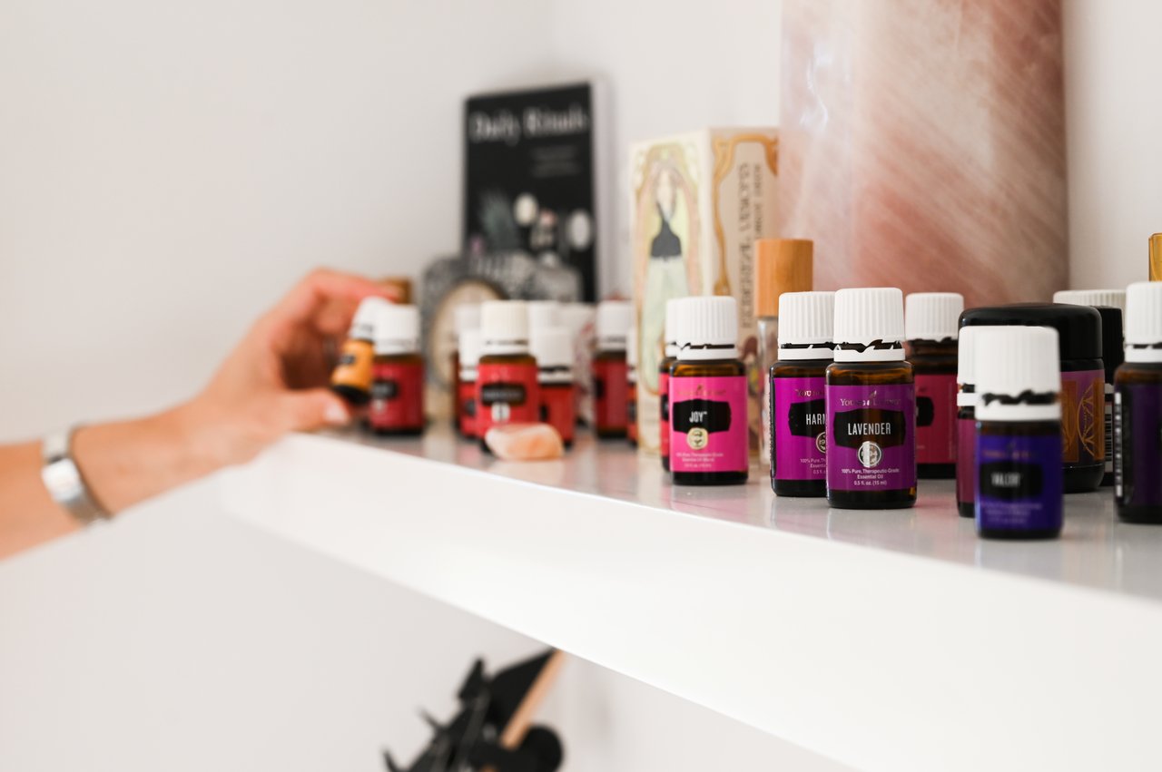essential oils, options, selections, young living, oils, all natural momma