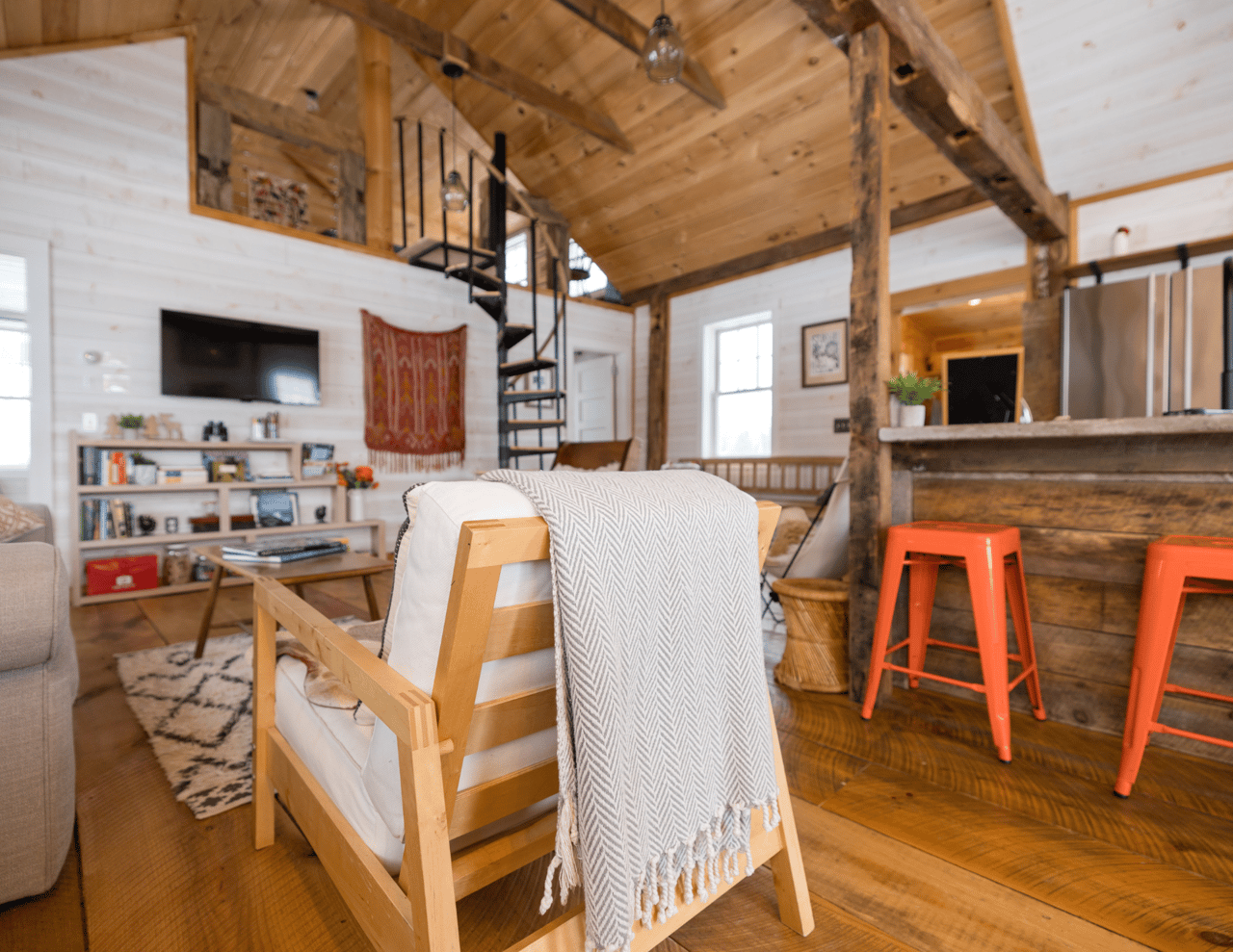 A fresh modern twist on the farmhouse lodge.