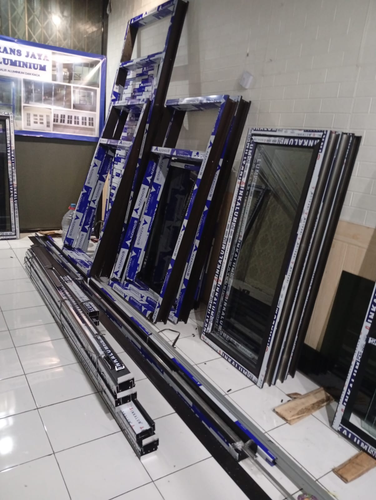 Jasa Tukang Kusen, Pintu Jendela Aluminium