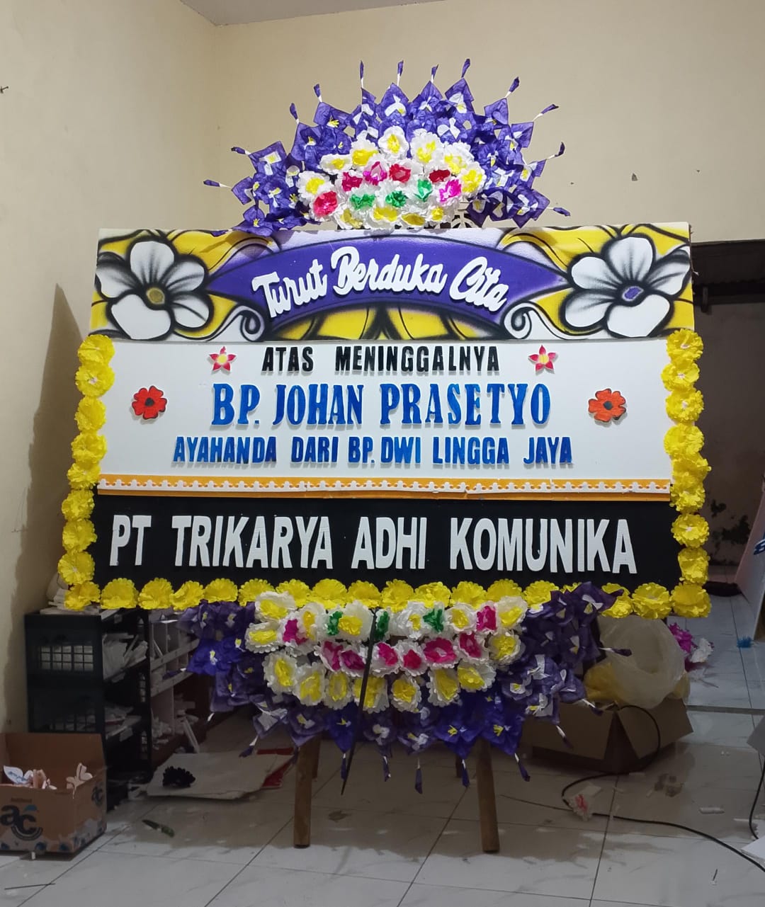 Karangan Bunga Duka Cita